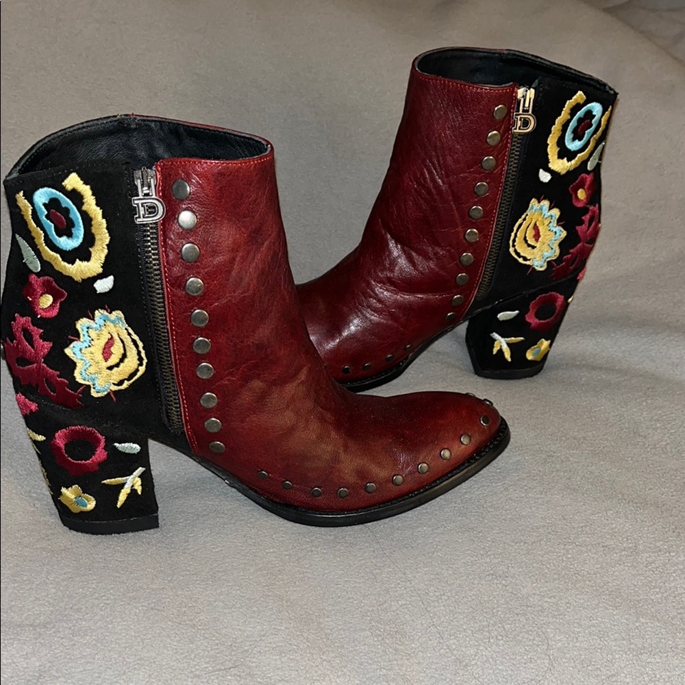 Double D Ranch By Old Gringo Red Leather And Black Embroidered Ankle Booties